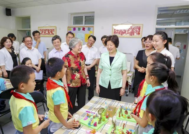 ���»������������������ѧ������ ��������������ȫ�淢չ�ĽӰ���